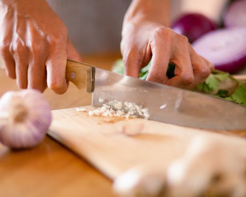How to Prepare Garlic: Mince, Slice, Smash & Roast